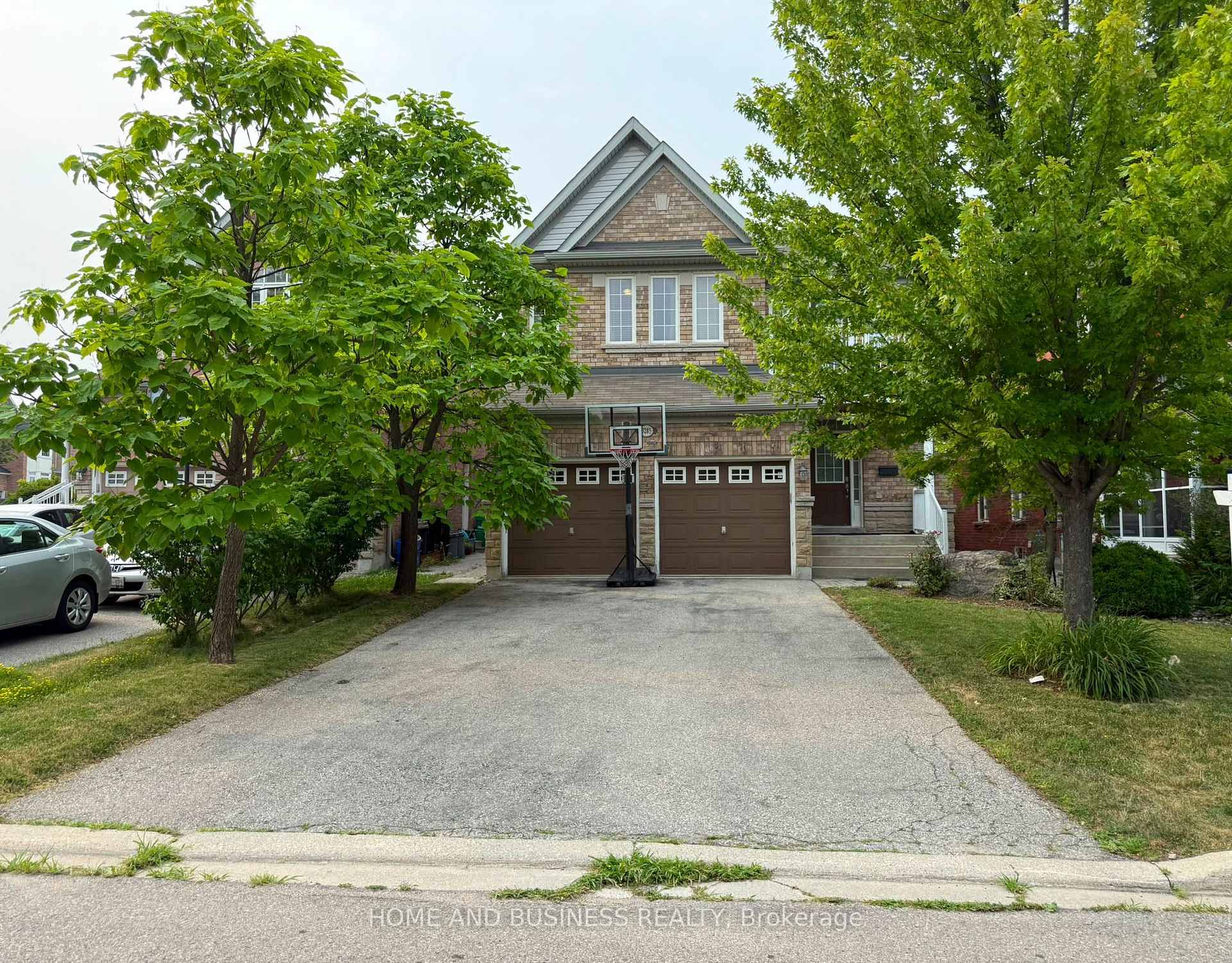 Front of 3285 Paul Henderson Drive