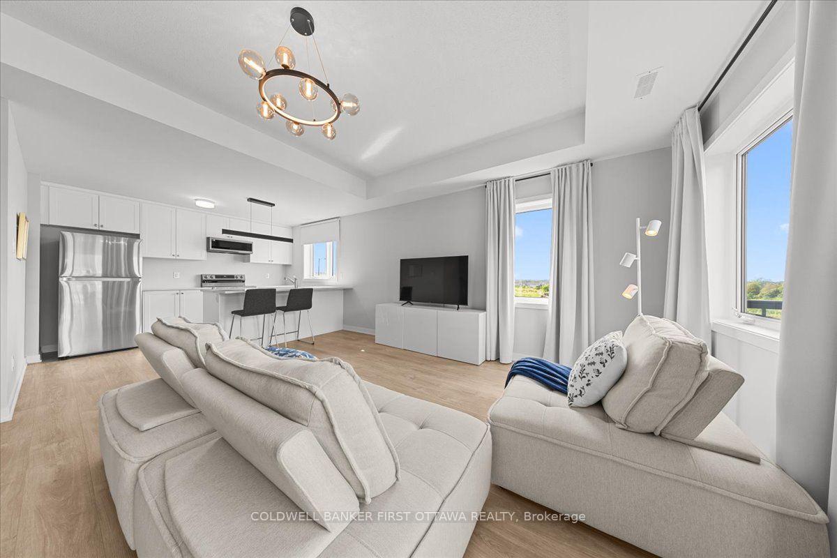 Photo 9 of 210 Parnian Private, Ottawa, Barrhaven - Half Moon Bay — HOMEH