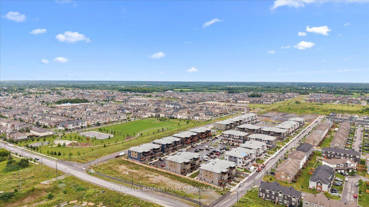 Photo 30 of 210 Parnian Private, Ottawa, Barrhaven - Half Moon Bay — HOMEH