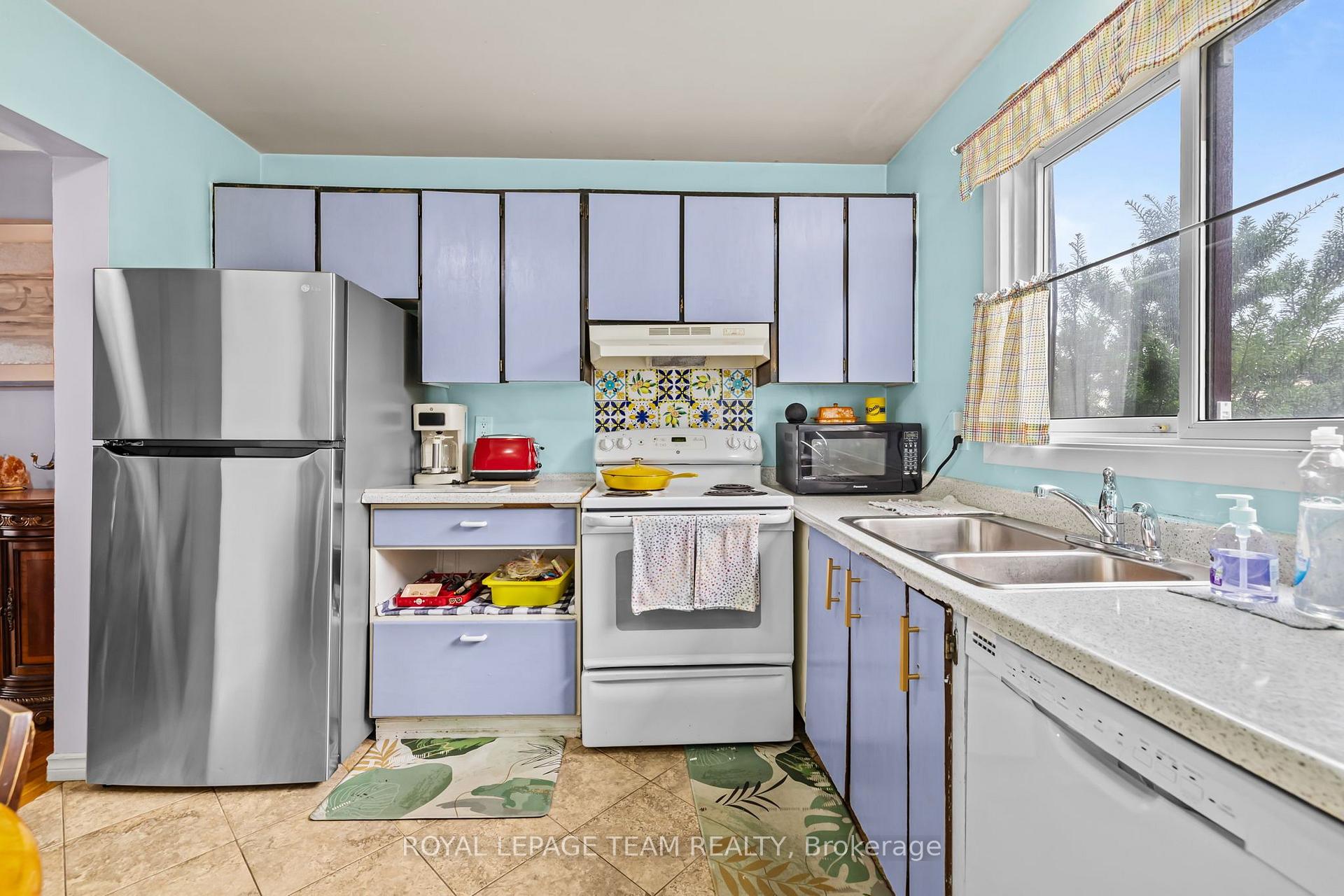 Photo 25 of 11E Foxhill Way, Ottawa, Barrhaven - Knollsbrook — HOMEH