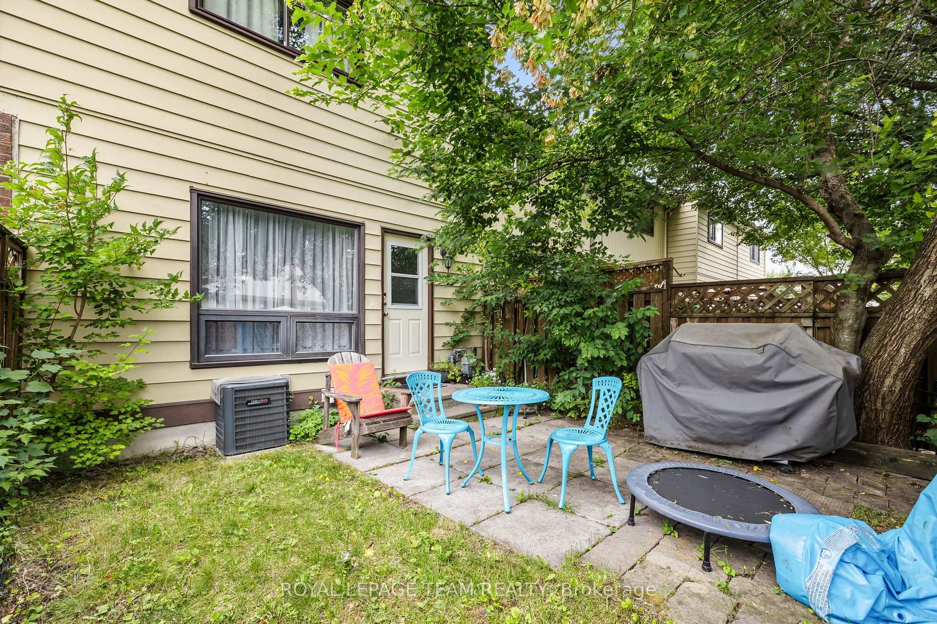 Photo 49 of 11E Foxhill Way, Ottawa, Barrhaven - Knollsbrook — HOMEH