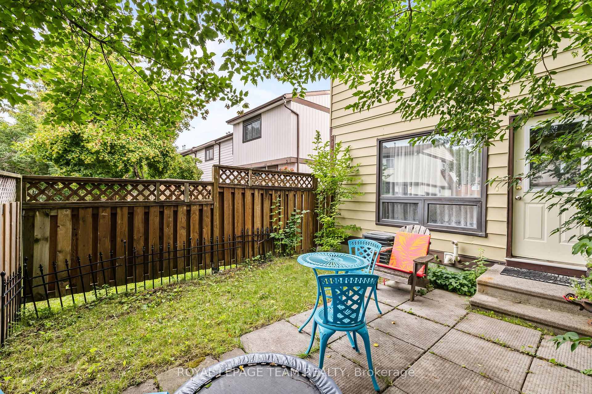 Photo 51 of 11E Foxhill Way, Ottawa, Barrhaven - Knollsbrook — HOMEH