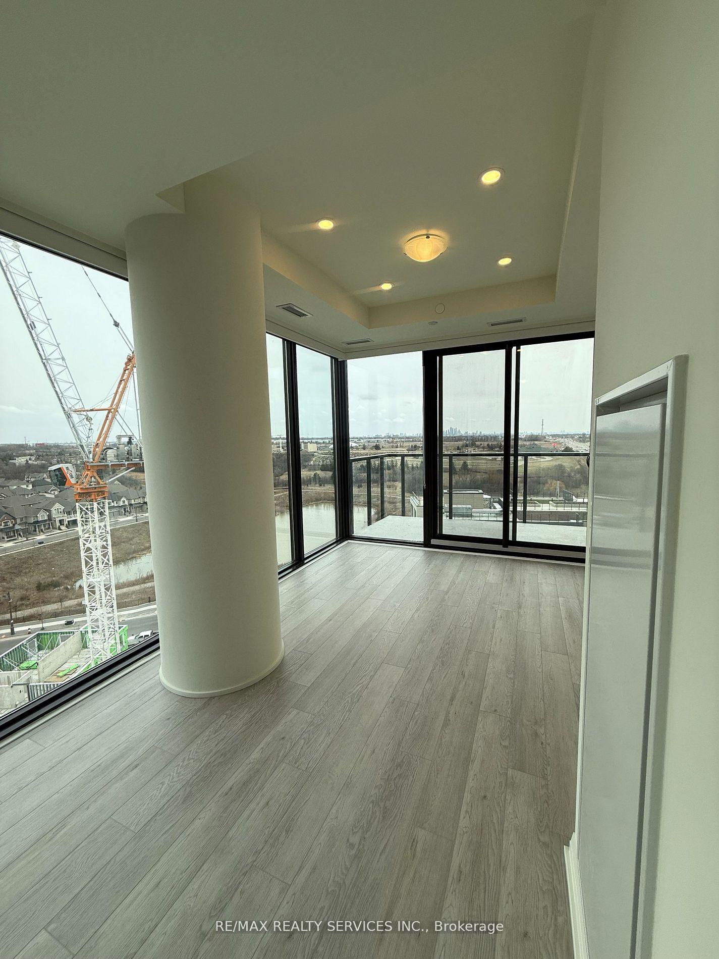 Photo 3 of Unit 1112, 3006 William Cutmore Boulevard, Oakville, Joshua Meadows — HOMEH