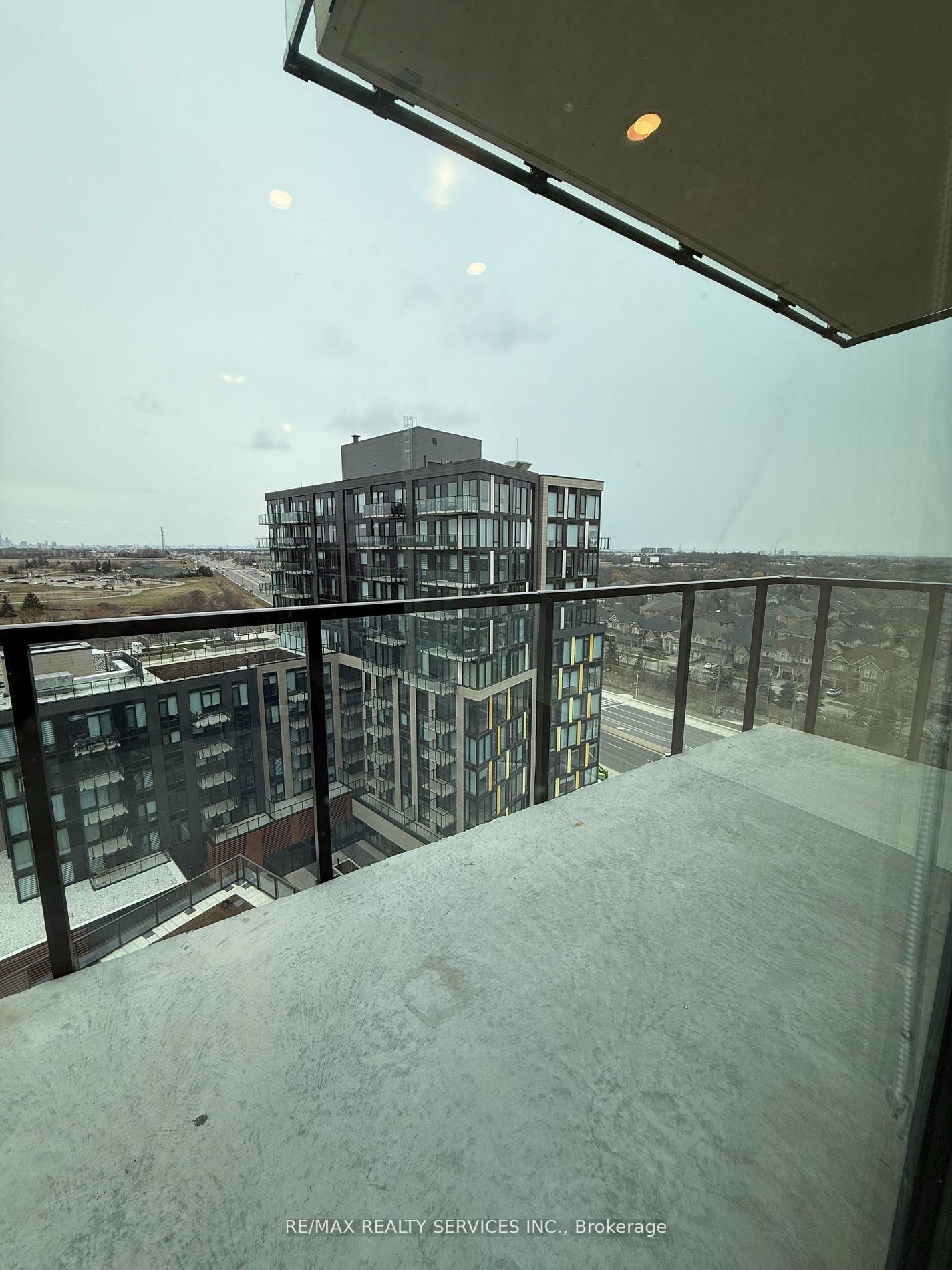 Photo 4 of Unit 1112, 3006 William Cutmore Boulevard, Oakville, Joshua Meadows — HOMEH