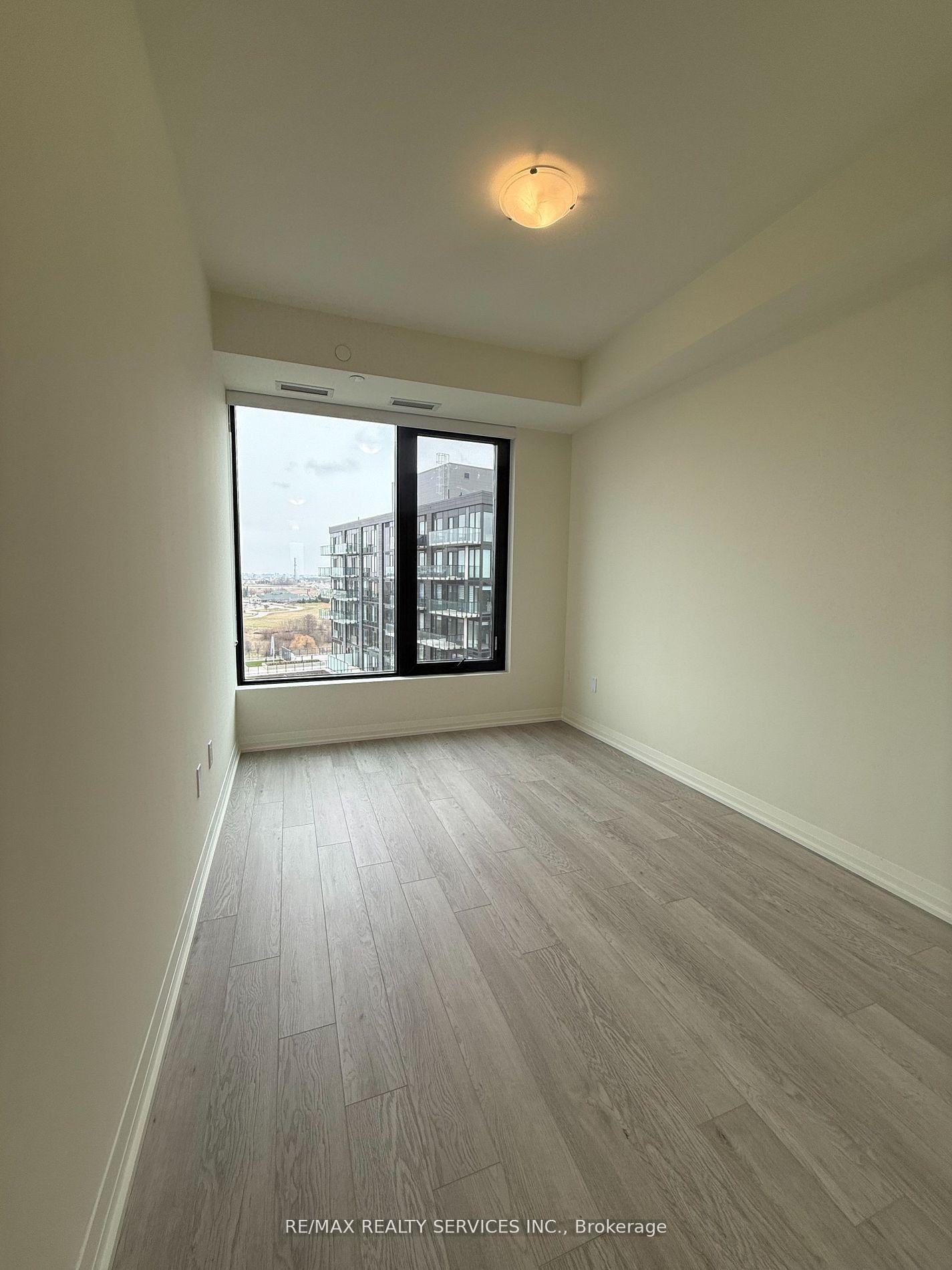 Photo 9 of Unit 1112, 3006 William Cutmore Boulevard, Oakville, Joshua Meadows — HOMEH