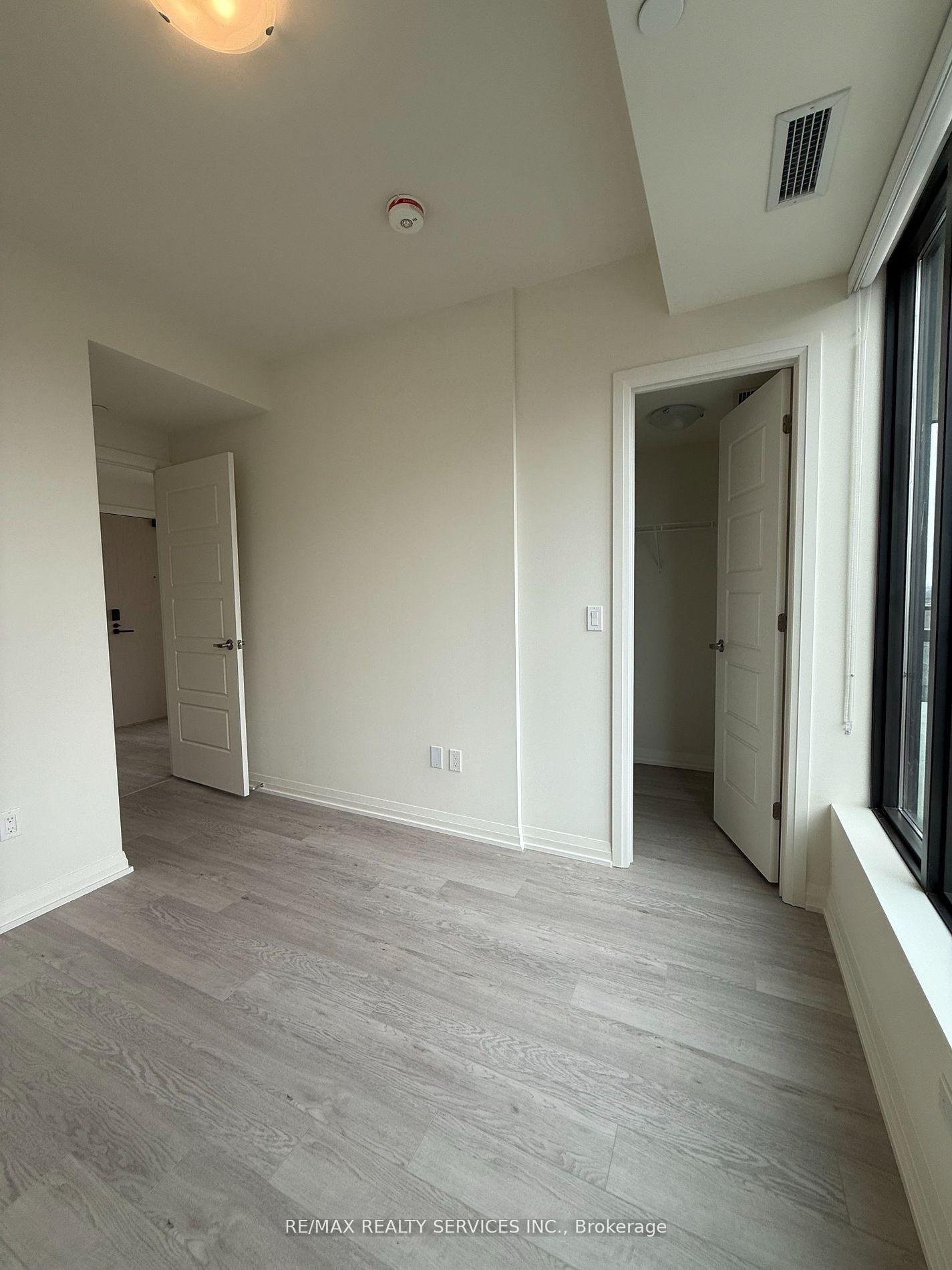Photo 10 of Unit 1112, 3006 William Cutmore Boulevard, Oakville, Joshua Meadows — HOMEH