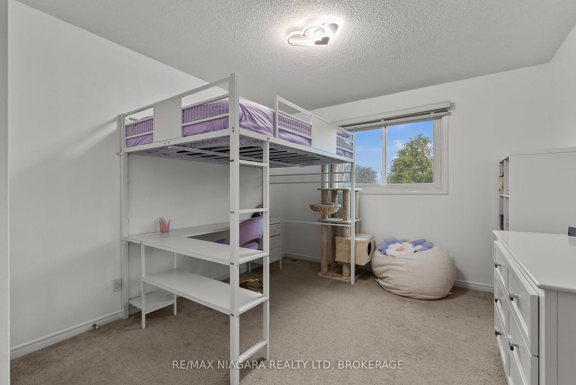 Photo 25 of 7583 Monastery Drive, Niagara Falls, Mt. Carmel — HOMEH