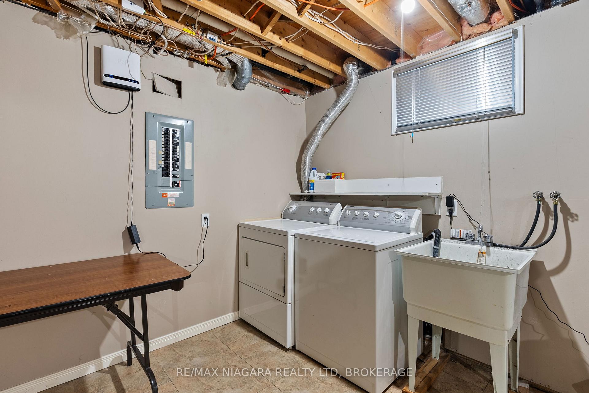 Photo 31 of 7583 Monastery Drive, Niagara Falls, Mt. Carmel — HOMEH