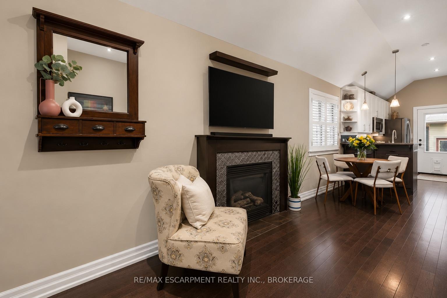 Photo 9 of 73 Margery Avenue, St. Catharines, Haig — HOMEH