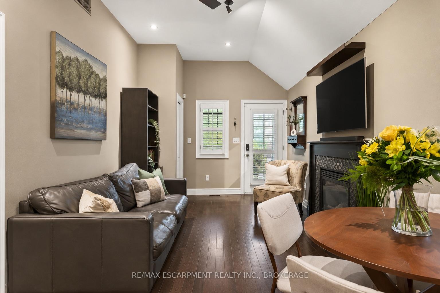 Photo 11 of 73 Margery Avenue, St. Catharines, Haig — HOMEH