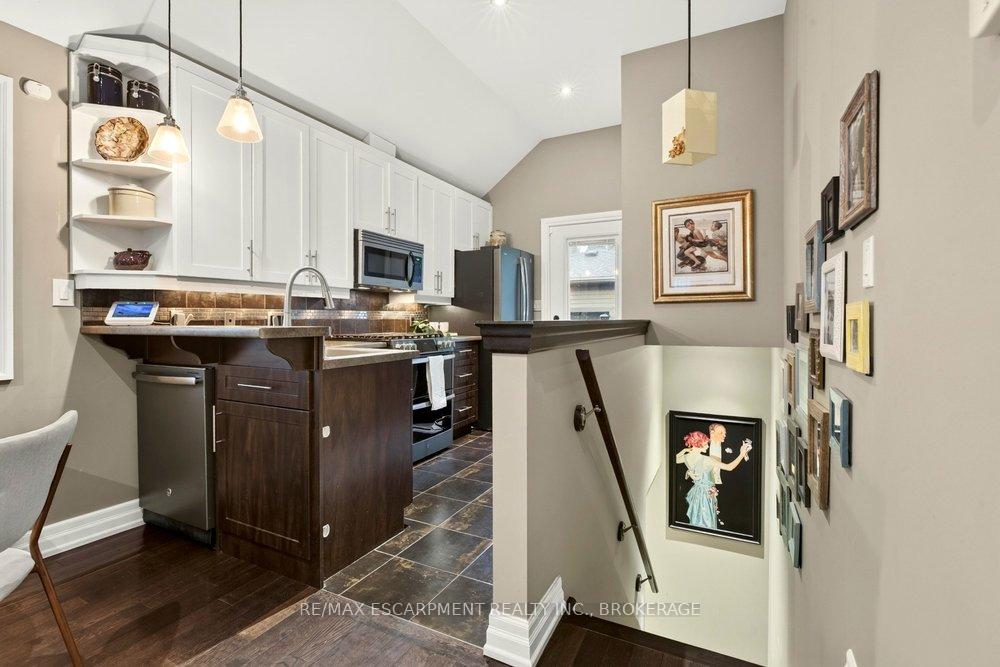 Photo 14 of 73 Margery Avenue, St. Catharines, Haig — HOMEH