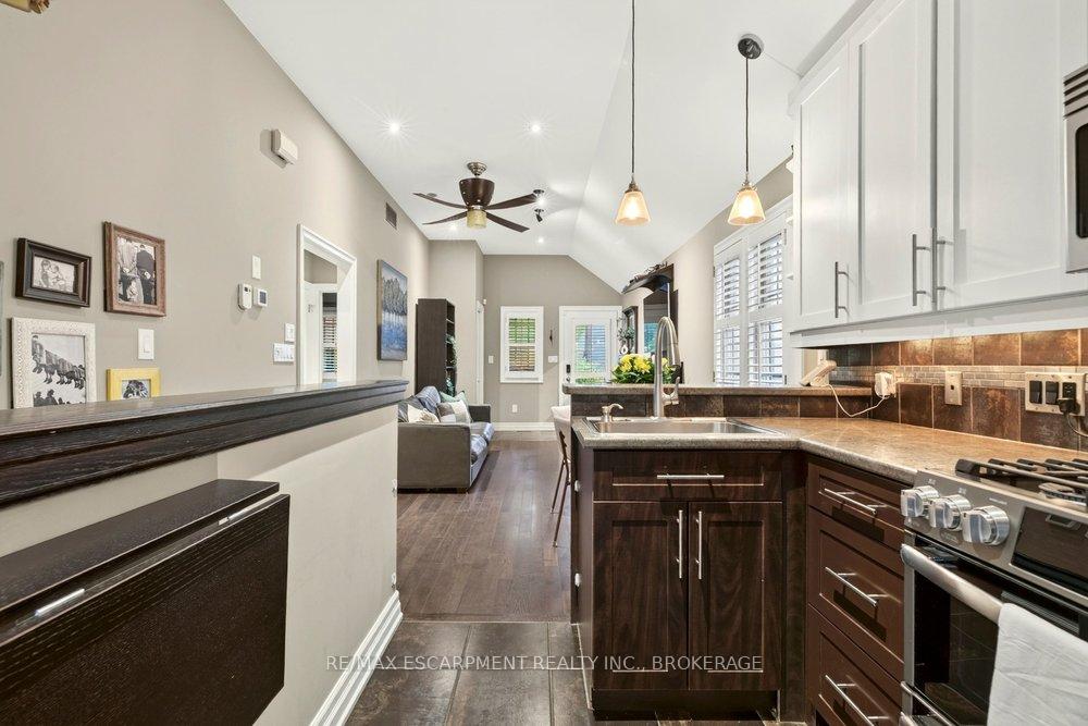 Photo 17 of 73 Margery Avenue, St. Catharines, Haig — HOMEH