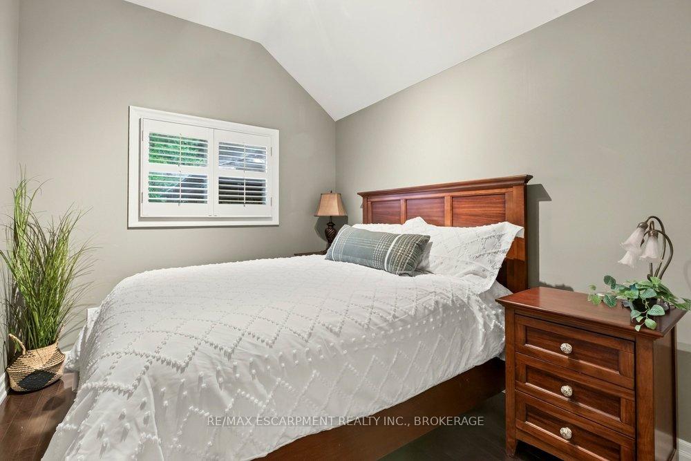 Photo 20 of 73 Margery Avenue, St. Catharines, Haig — HOMEH