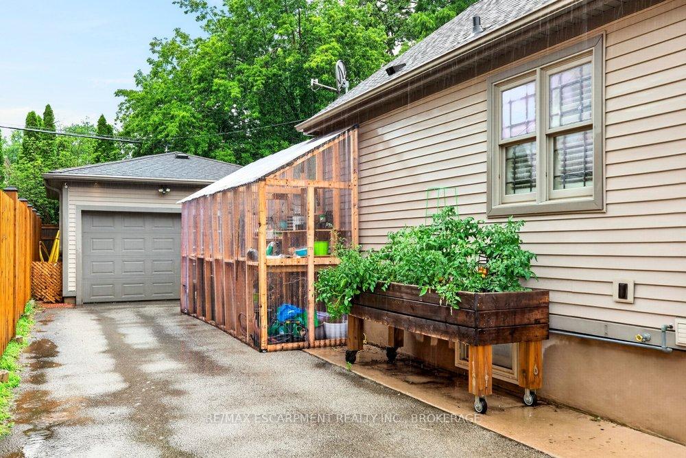 Photo 38 of 73 Margery Avenue, St. Catharines, Haig — HOMEH