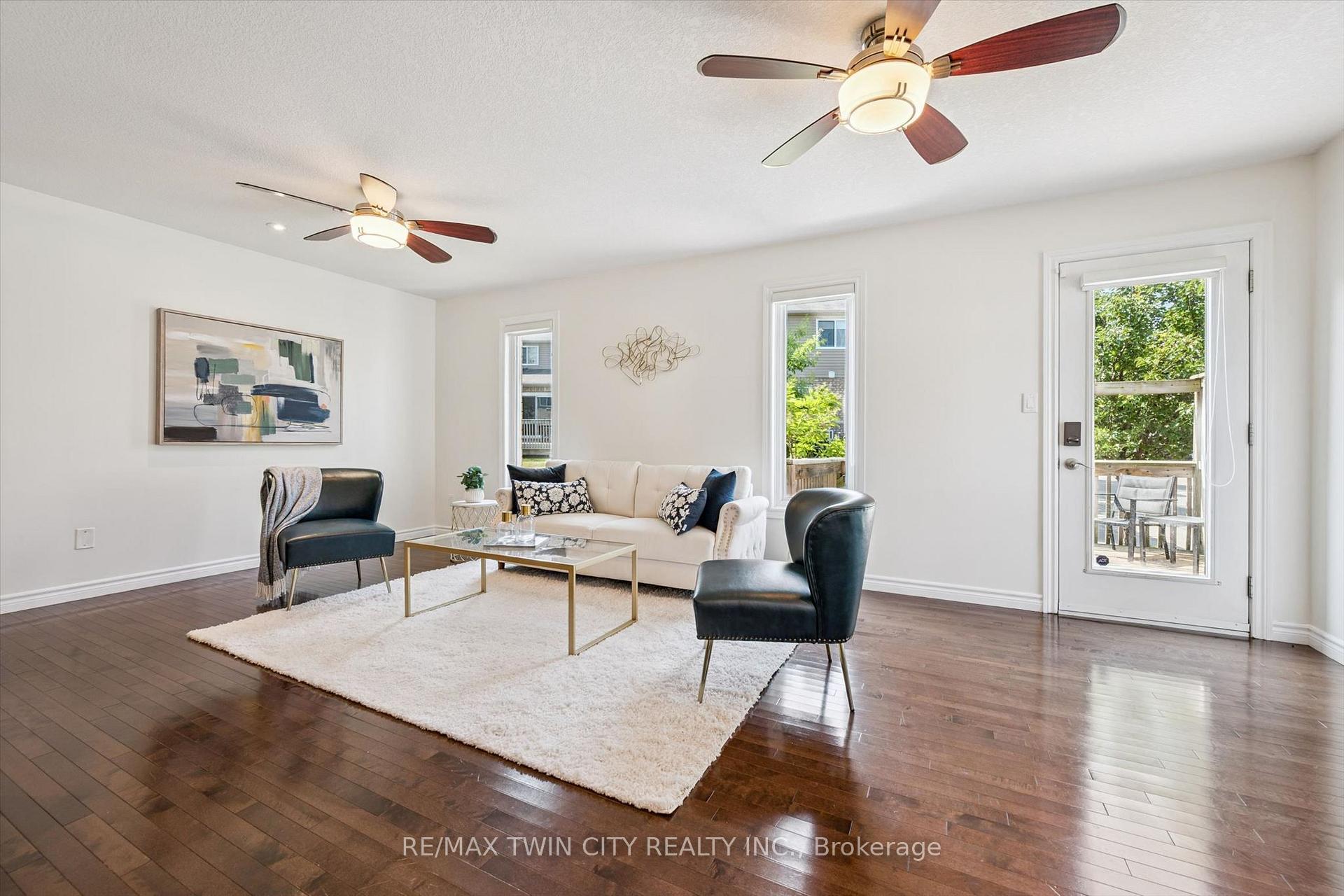 Photo 11 of Unit 36, 555 Chablis Drive, Waterloo, Beechwood West — HOMEH