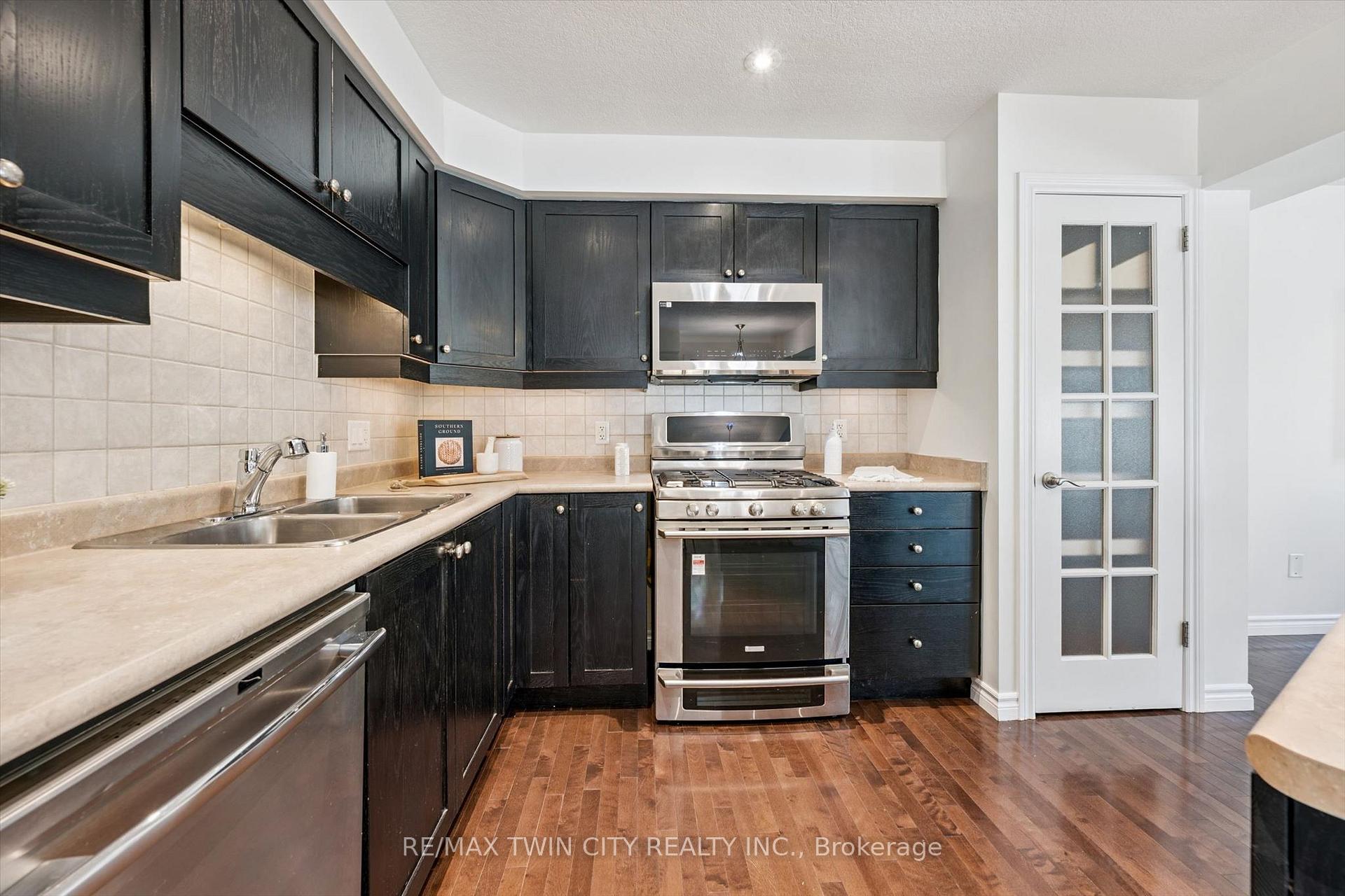 Photo 17 of Unit 36, 555 Chablis Drive, Waterloo, Beechwood West — HOMEH