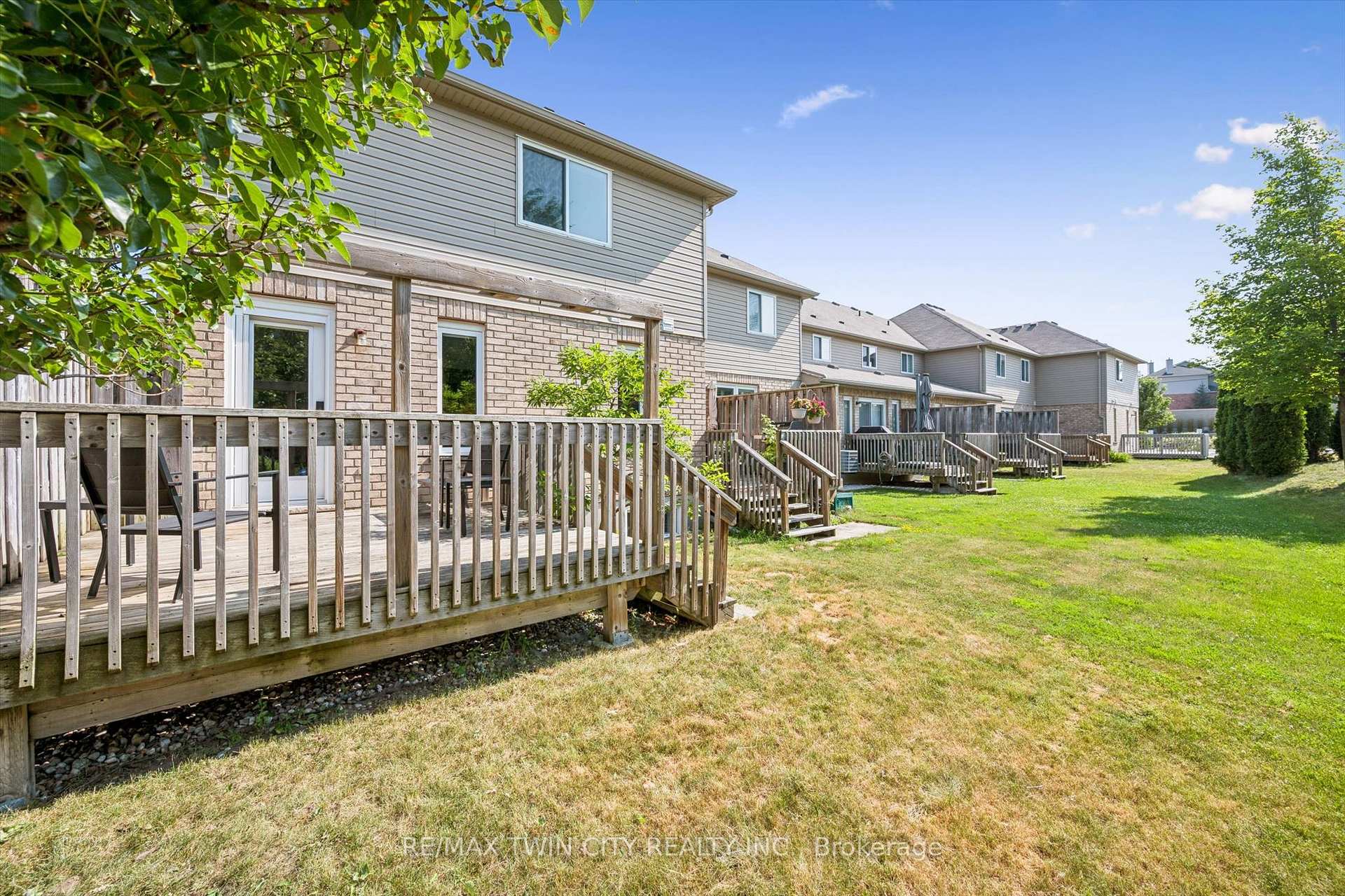 Photo 38 of Unit 36, 555 Chablis Drive, Waterloo, Beechwood West — HOMEH