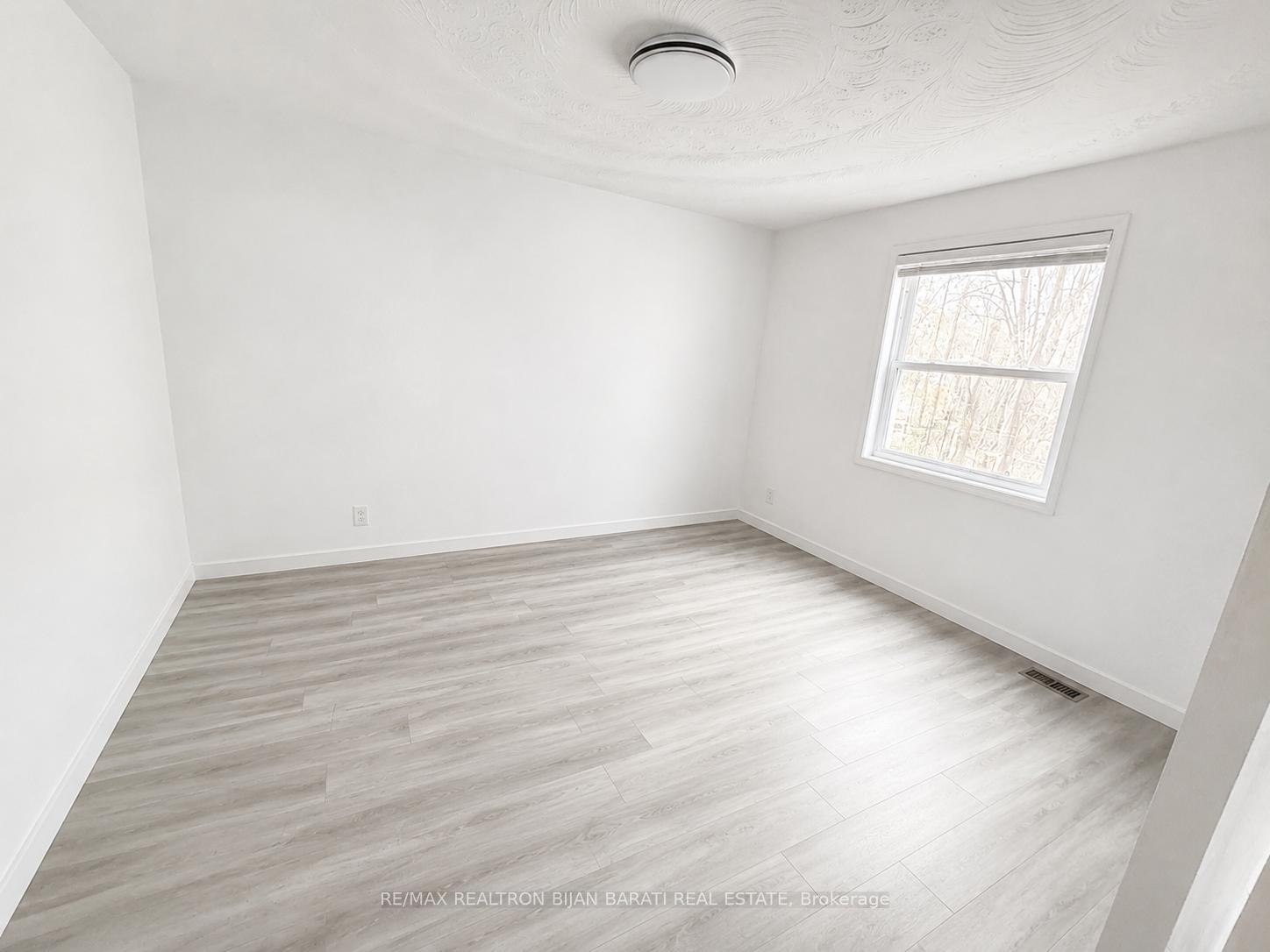 Photo 2 of 167 Ruggles Avenue, Richmond Hill, Harding — HOMEH