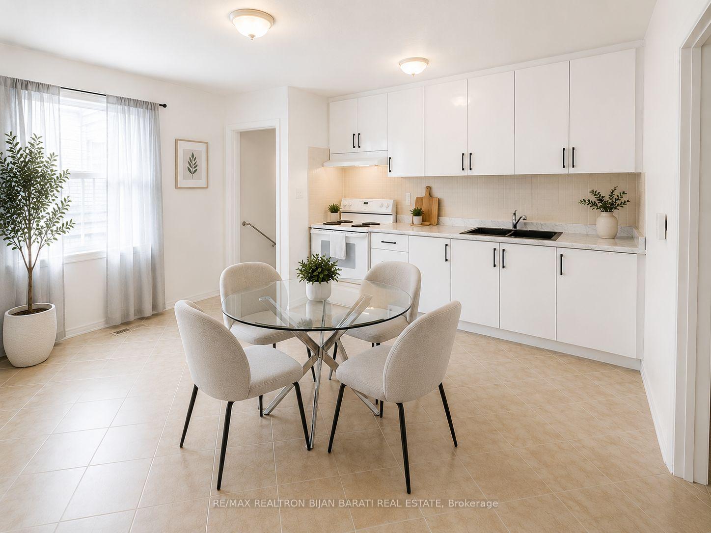 Photo 5 of 167 Ruggles Avenue, Richmond Hill, Harding — HOMEH