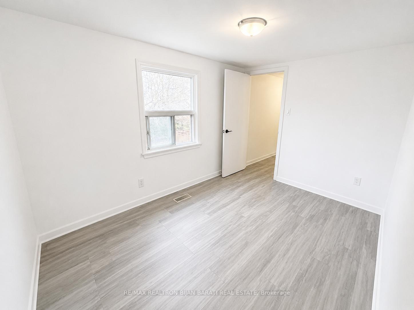 Photo 11 of 167 Ruggles Avenue, Richmond Hill, Harding — HOMEH