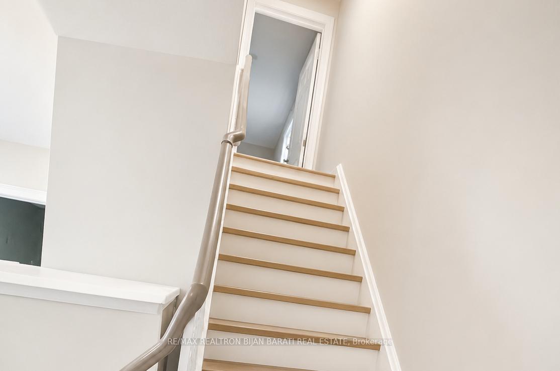 Photo 14 of 167 Ruggles Avenue, Richmond Hill, Harding — HOMEH