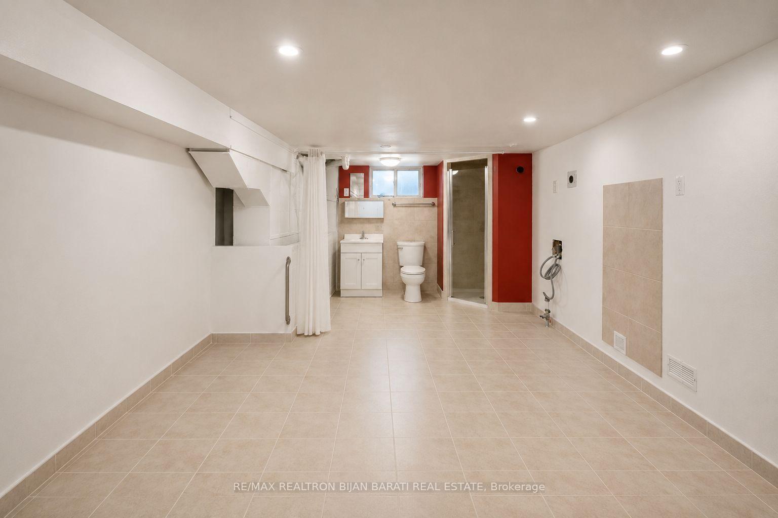 Photo 15 of 167 Ruggles Avenue, Richmond Hill, Harding — HOMEH
