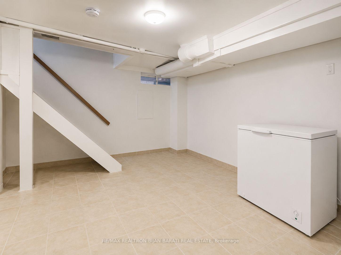 Photo 17 of 167 Ruggles Avenue, Richmond Hill, Harding — HOMEH