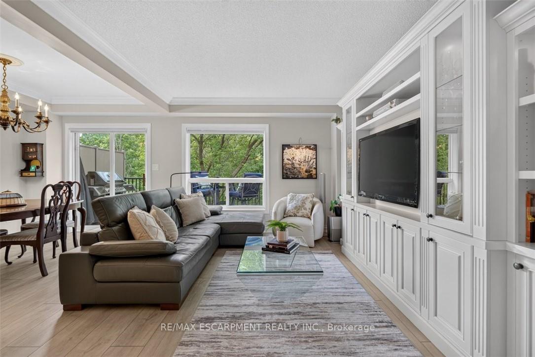 Photo 11 of Unit 8, 2151 Walkers Line, Burlington, Rose — HOMEH