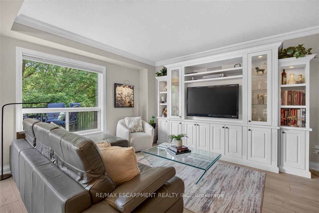 Photo 13 of Unit 8, 2151 Walkers Line, Burlington, Rose — HOMEH