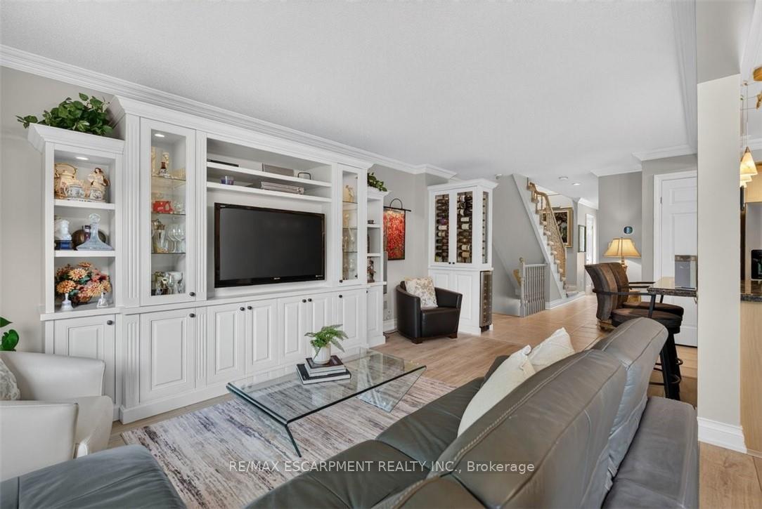 Photo 14 of Unit 8, 2151 Walkers Line, Burlington, Rose — HOMEH