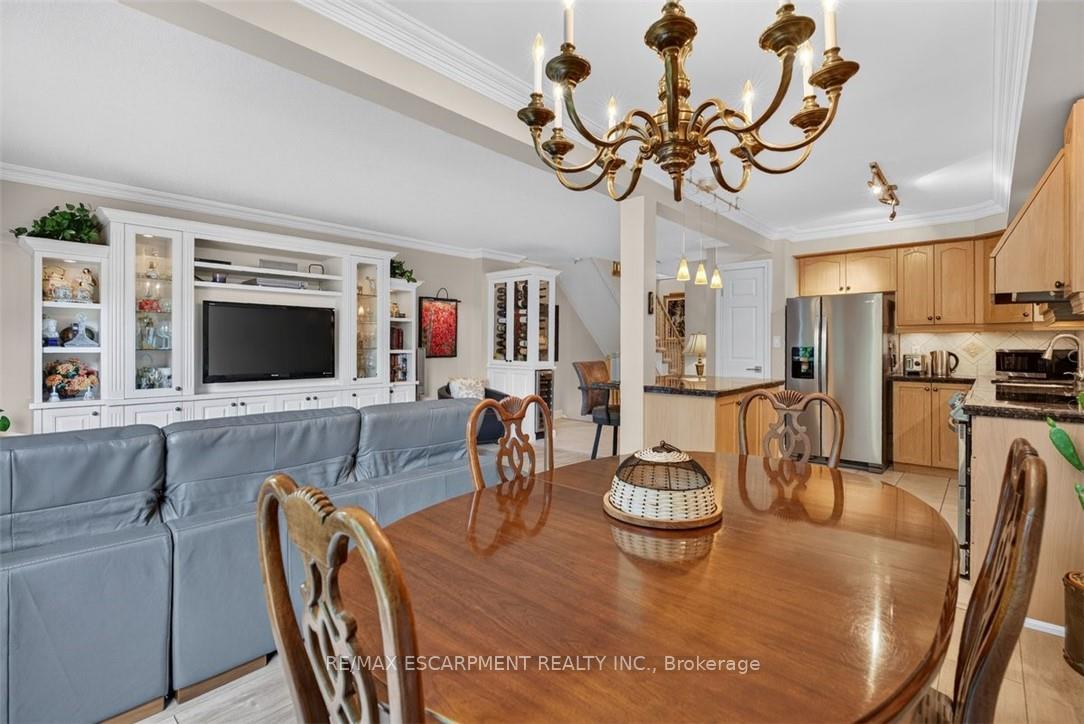 Photo 18 of Unit 8, 2151 Walkers Line, Burlington, Rose — HOMEH