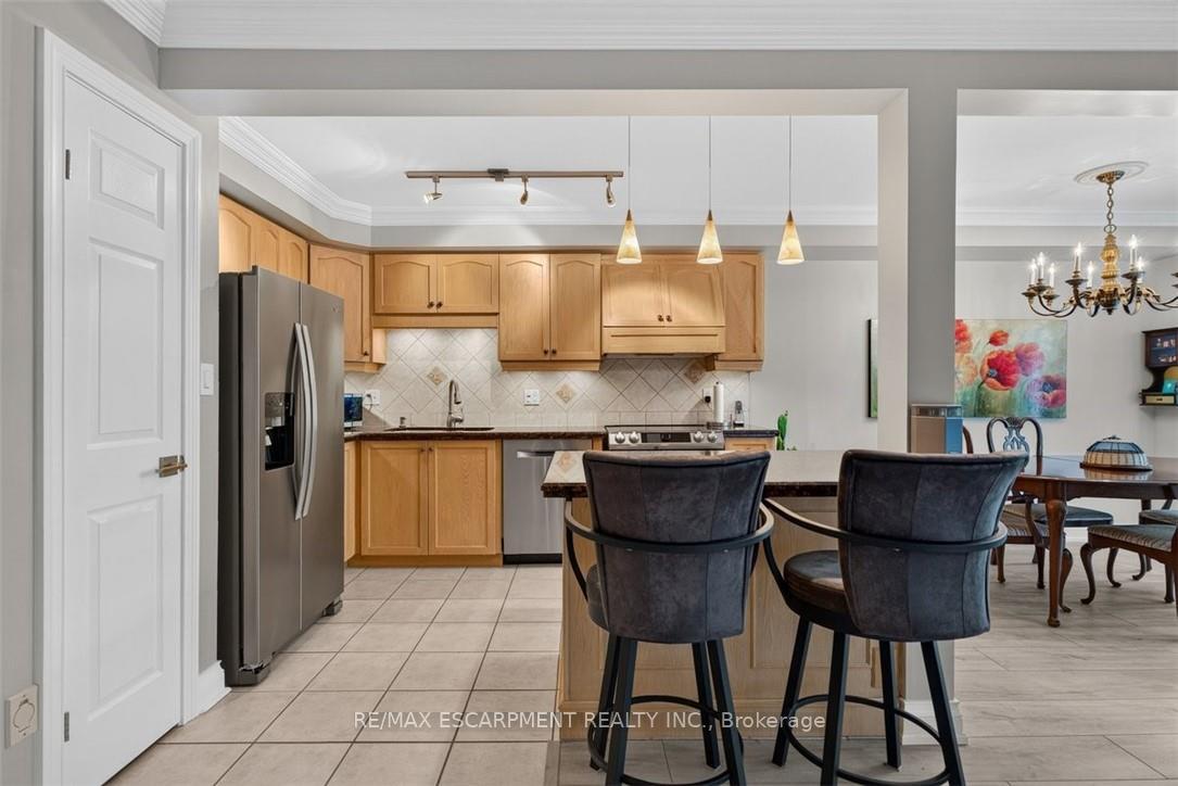 Photo 20 of Unit 8, 2151 Walkers Line, Burlington, Rose — HOMEH
