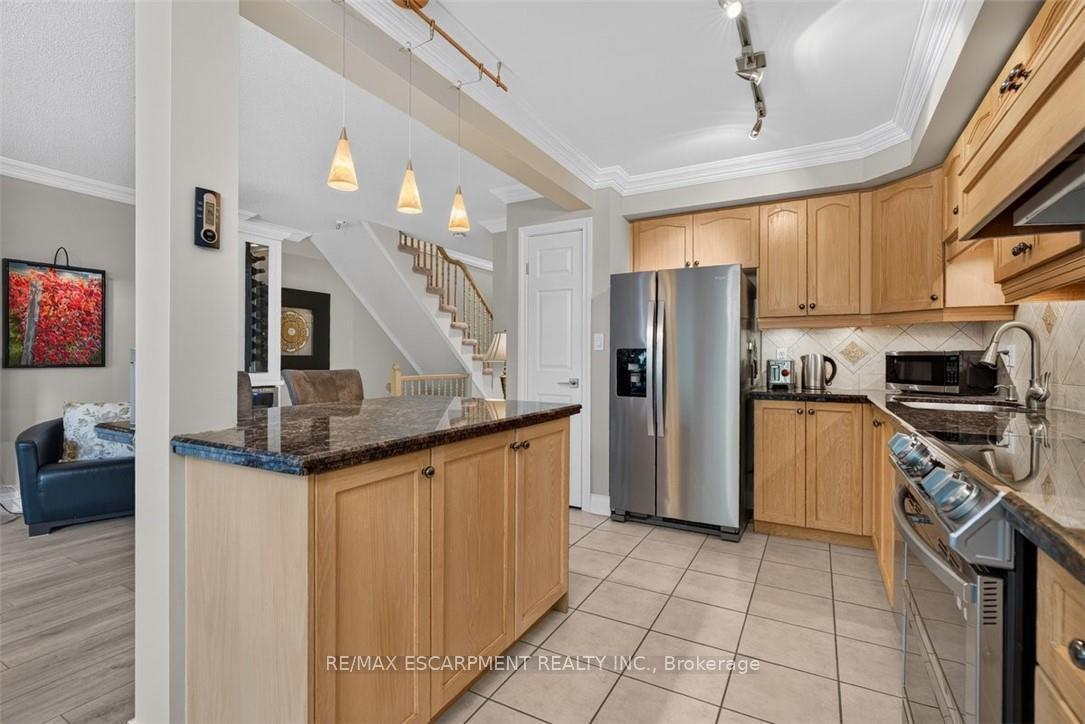 Photo 22 of Unit 8, 2151 Walkers Line, Burlington, Rose — HOMEH