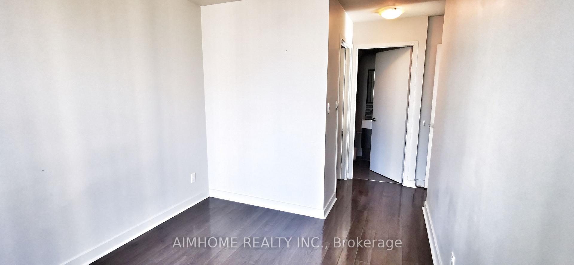 Photo 7 of Unit 1708, 126 Simcoe Street, Toronto, Waterfront Communities — HOMEH