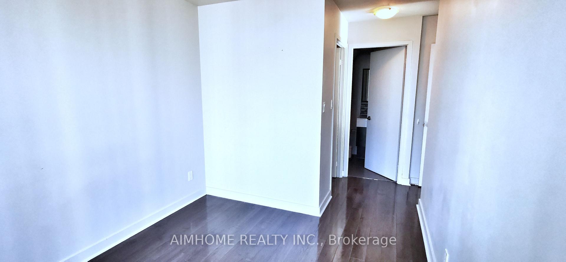 Photo 8 of Unit 1708, 126 Simcoe Street, Toronto, Waterfront Communities — HOMEH