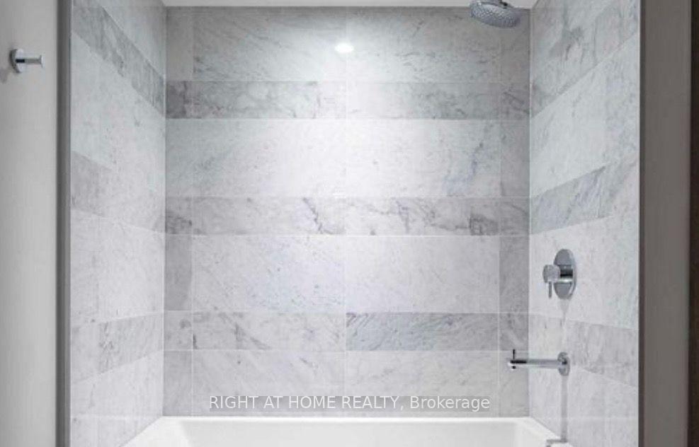 Photo 5 of Unit 3205, 17 Bathurst Street, Toronto, Waterfront Communities — HOMEH
