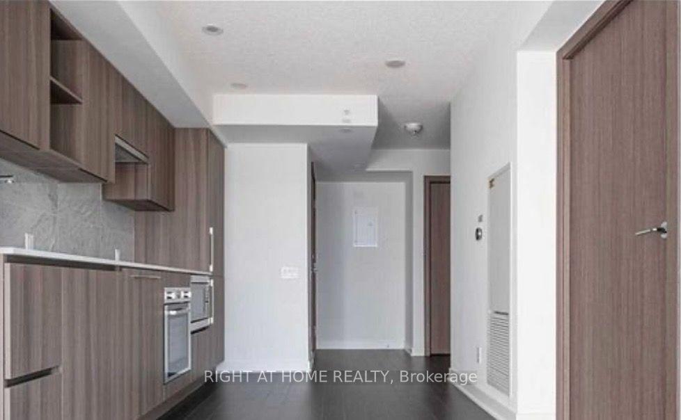 Photo 7 of Unit 3205, 17 Bathurst Street, Toronto, Waterfront Communities — HOMEH