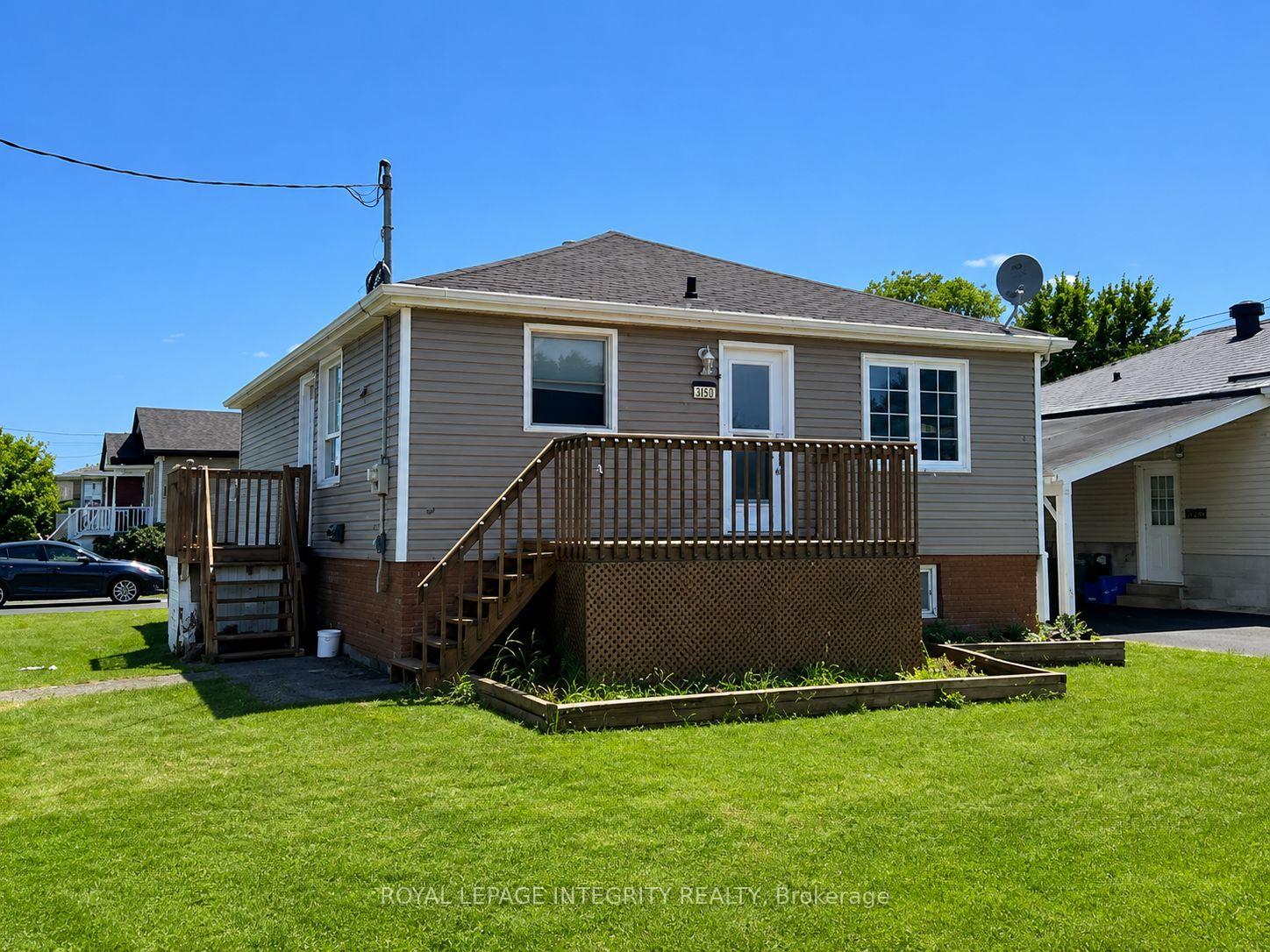 Photo of 607 12th Street E