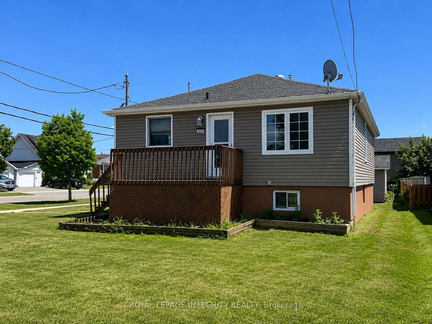 Photo 2 of 607 12th Street E, Cornwall, Cornwall — HOMEH