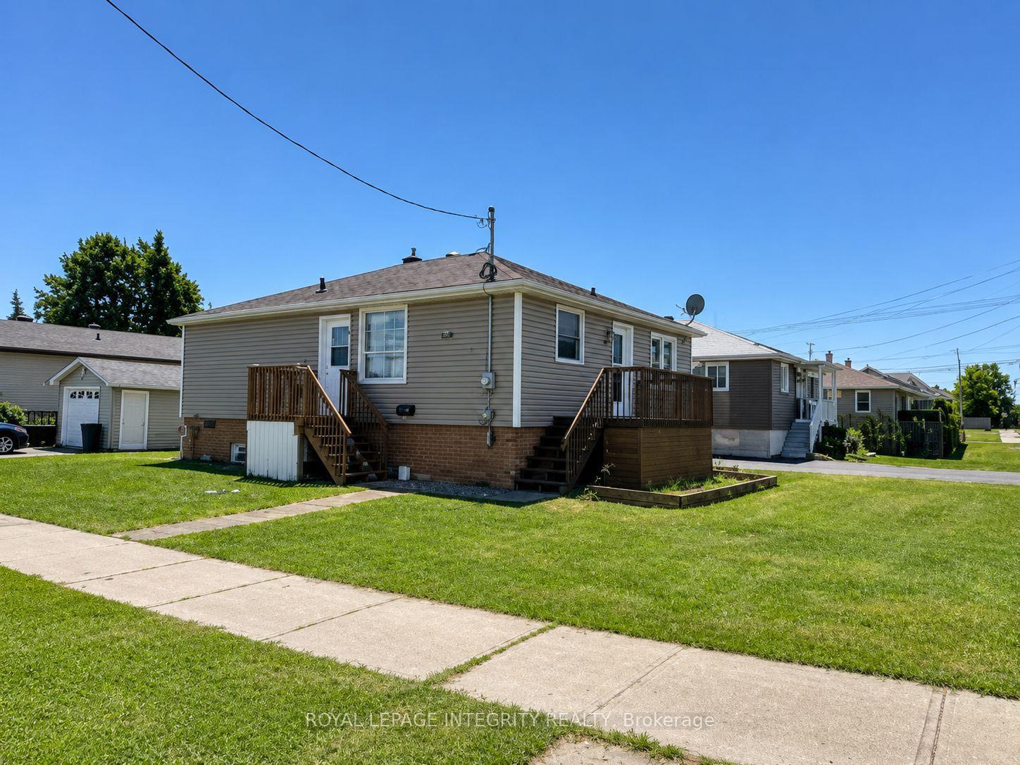 Photo 3 of 607 12th Street E, Cornwall, Cornwall — HOMEH