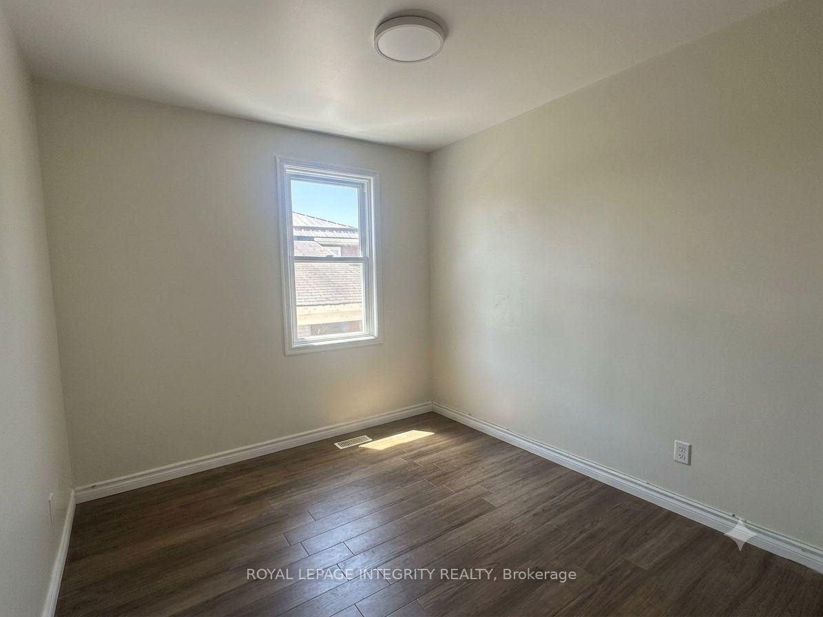 Photo 9 of 607 12th Street E, Cornwall, Cornwall — HOMEH