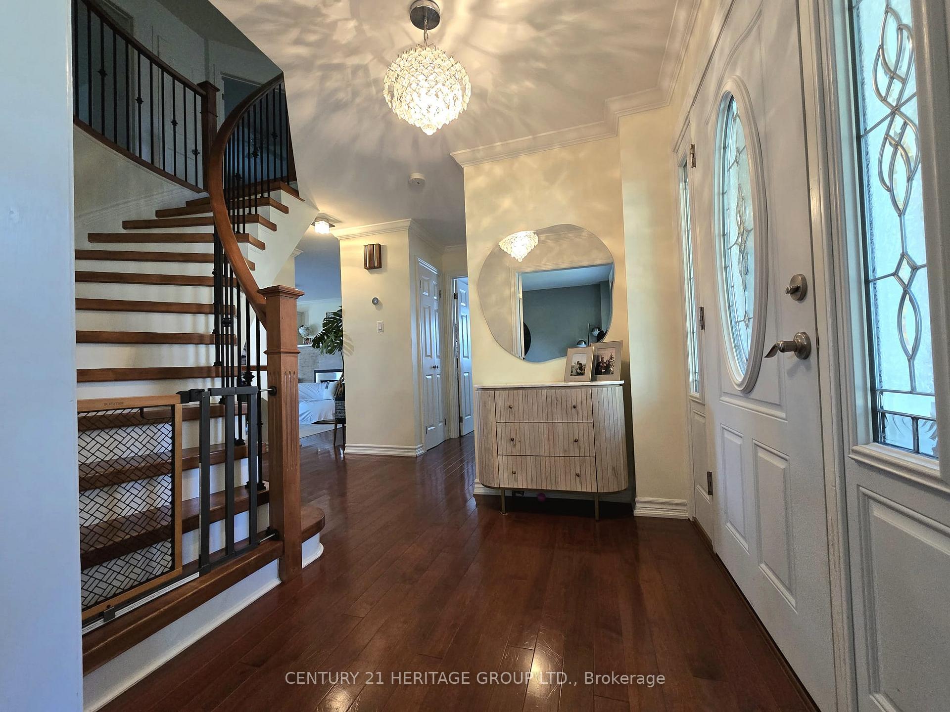 Photo 2 of 163 Fox Run, Barrie, Letitia Heights — HOMEH