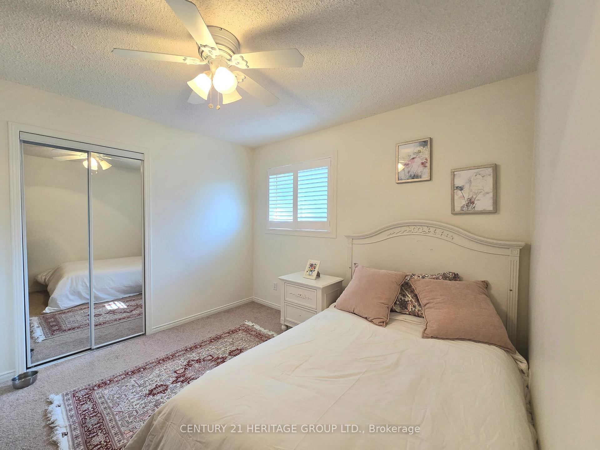 Photo 11 of 163 Fox Run, Barrie, Letitia Heights — HOMEH