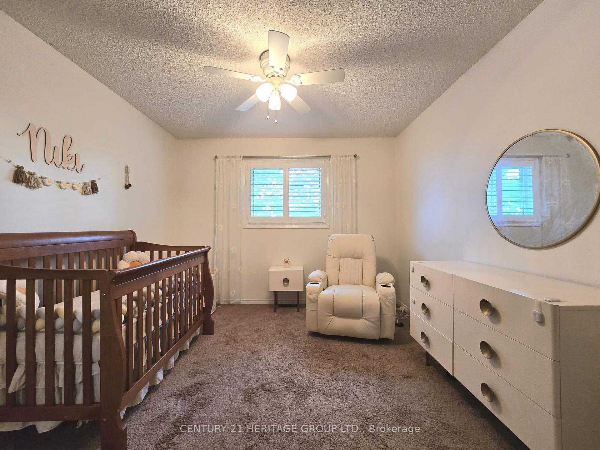 Photo 13 of 163 Fox Run, Barrie, Letitia Heights — HOMEH