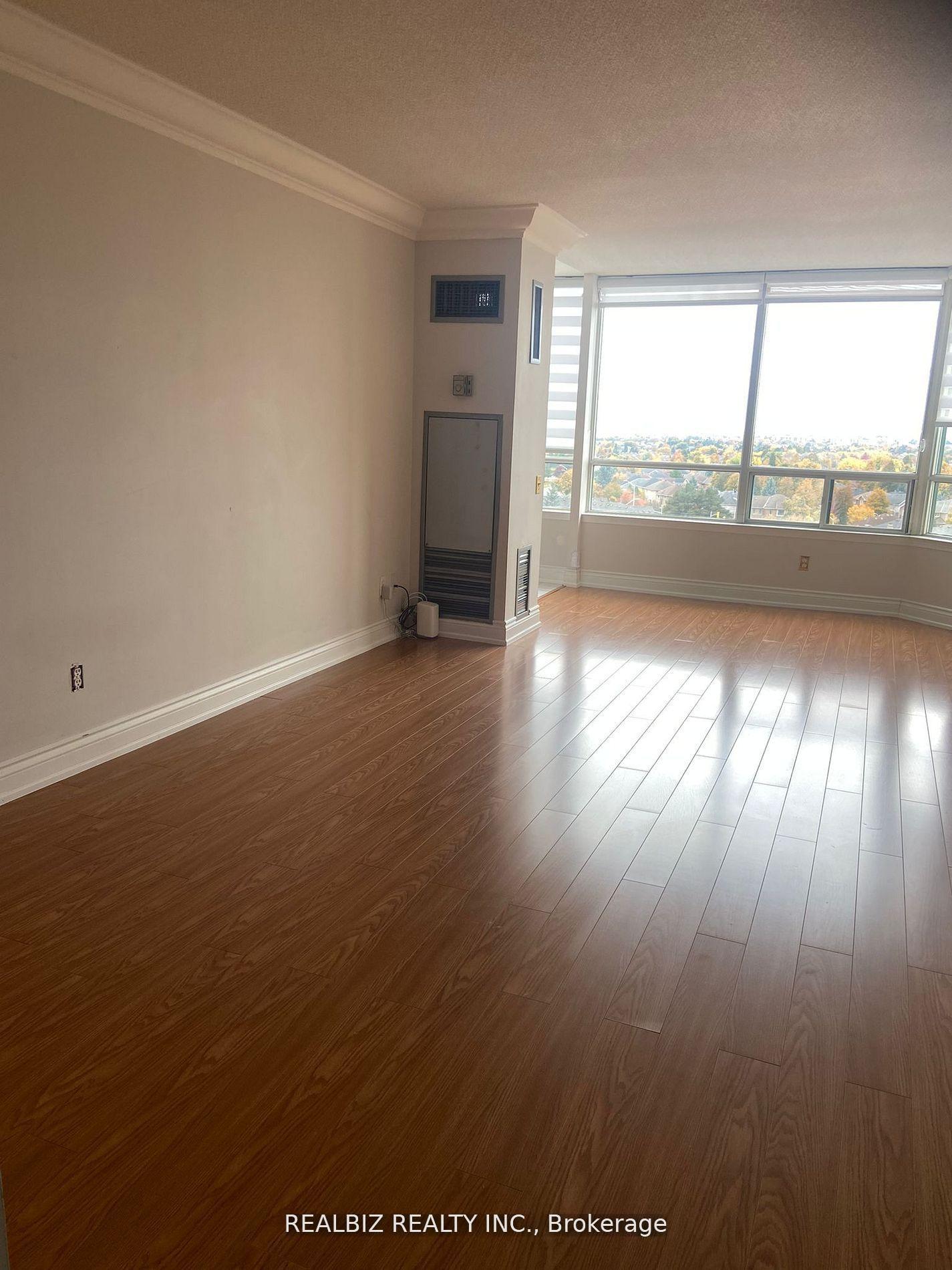 Photo 5 of Unit 908, 110 promenade Circle, Vaughan, Brownridge — HOMEH