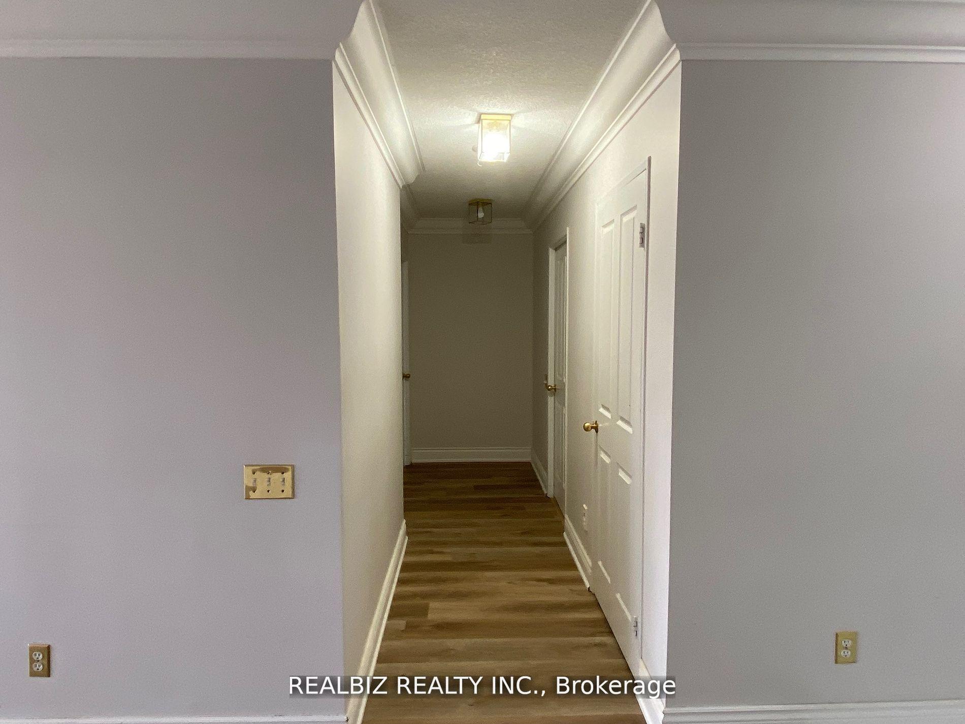 Photo 9 of Unit 908, 110 promenade Circle, Vaughan, Brownridge — HOMEH