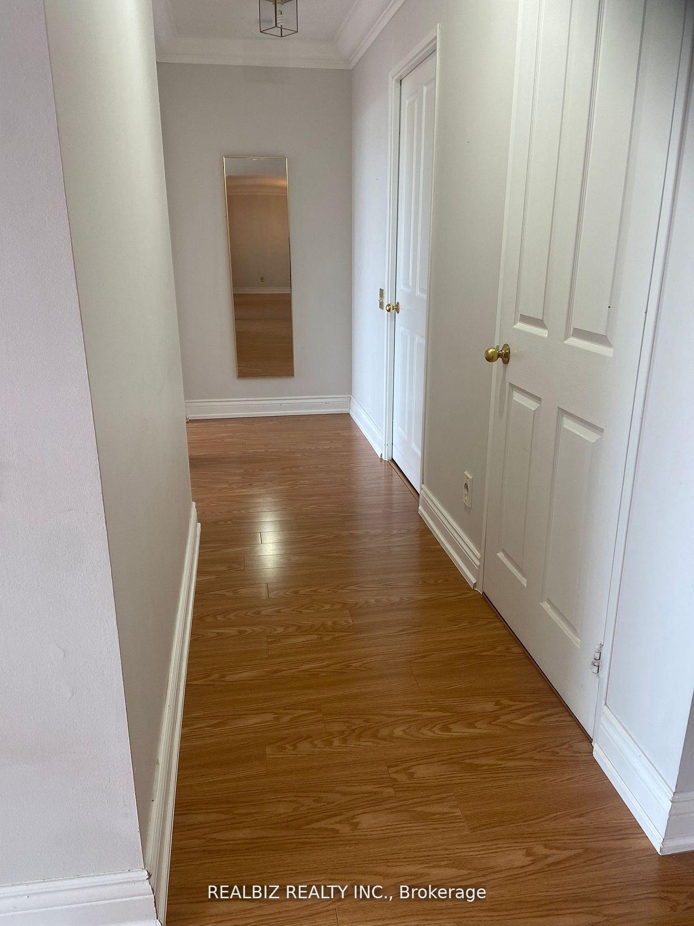Photo 10 of Unit 908, 110 promenade Circle, Vaughan, Brownridge — HOMEH