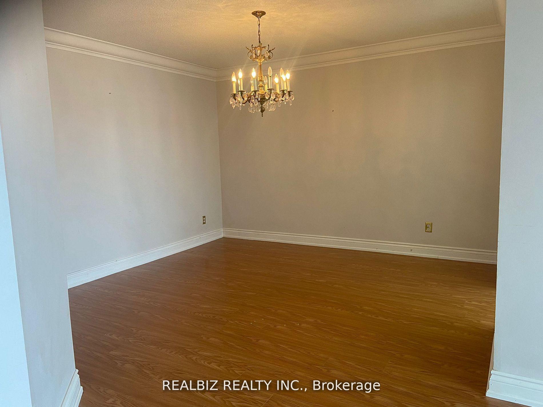 Photo 13 of Unit 908, 110 promenade Circle, Vaughan, Brownridge — HOMEH