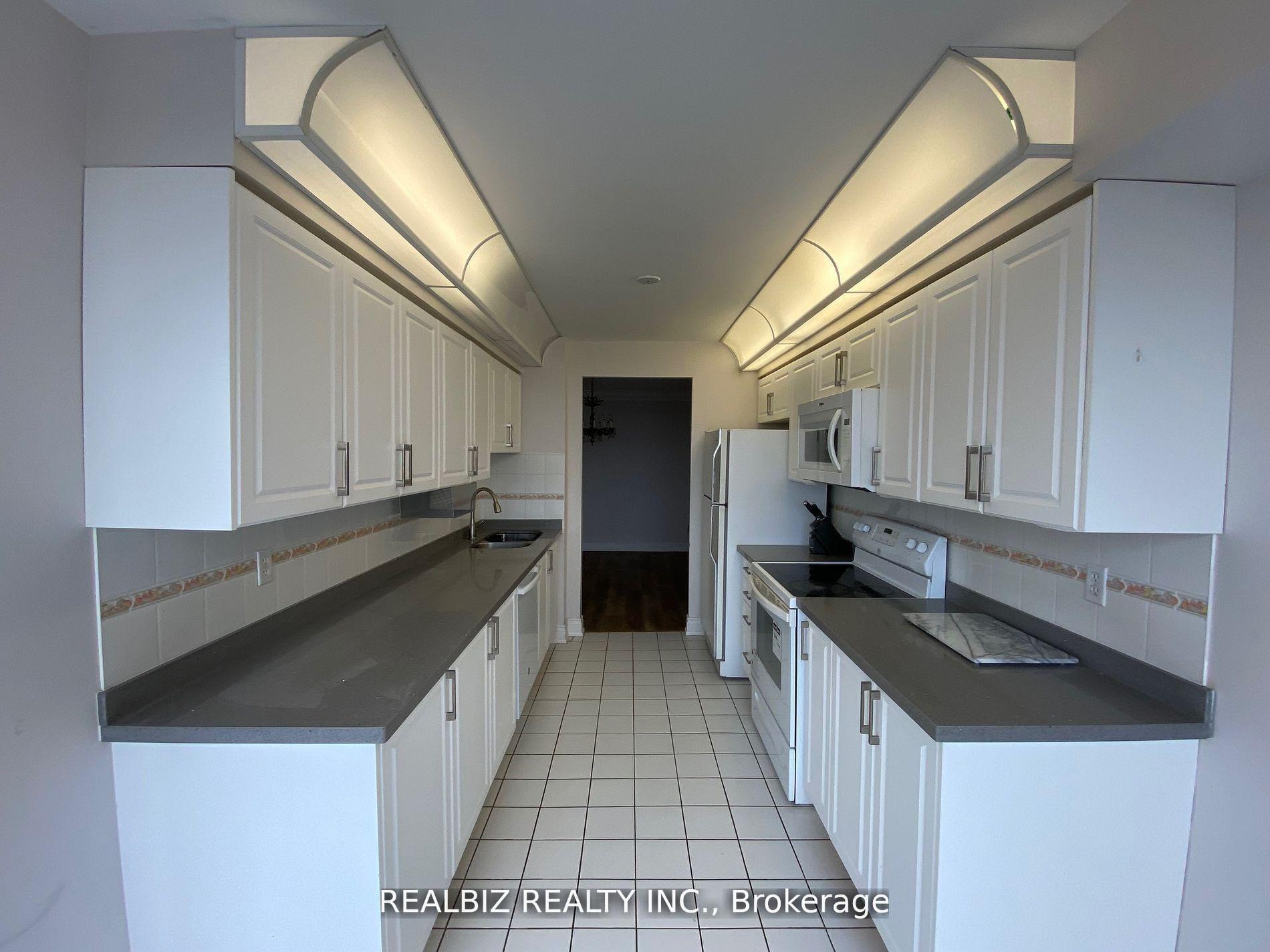 Photo 14 of Unit 908, 110 promenade Circle, Vaughan, Brownridge — HOMEH