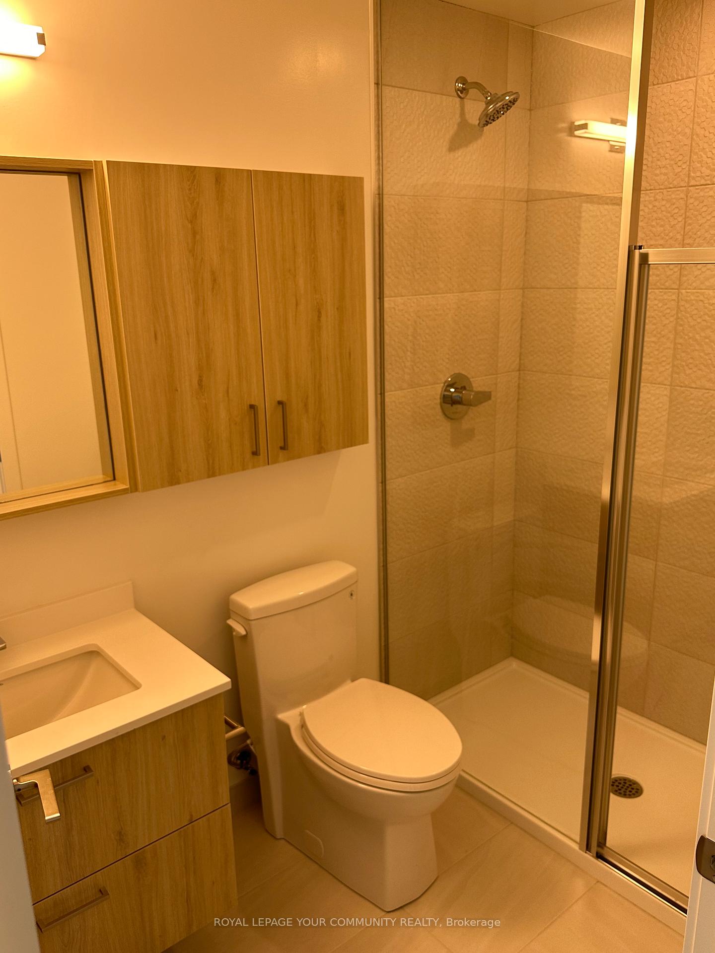 Photo 9 of Unit 1707, 30 Upper Mall Way, Vaughan, Brownridge — HOMEH